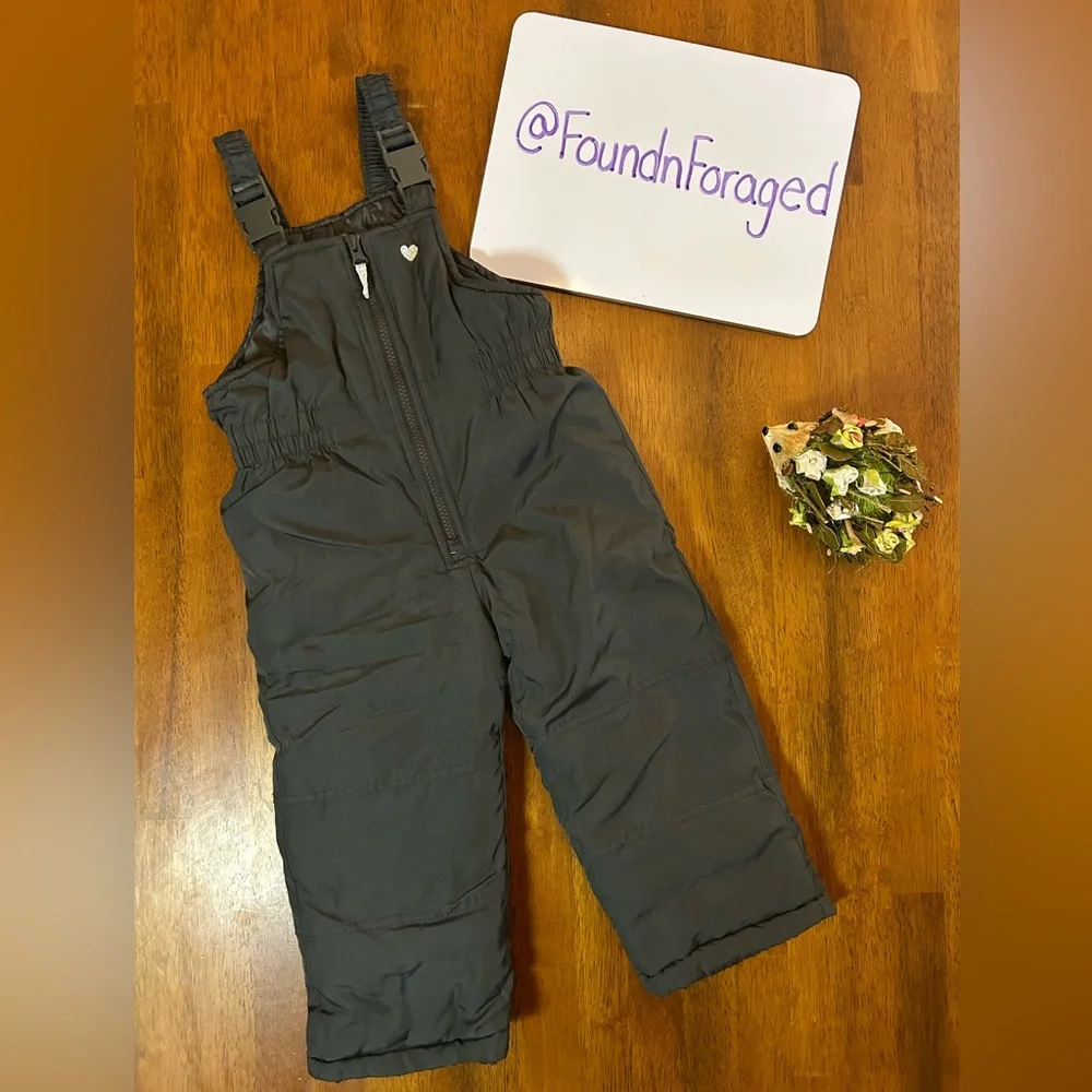 Carter’s Charcoal Gray Snow Bib Overalls White Heart | Girls 3T